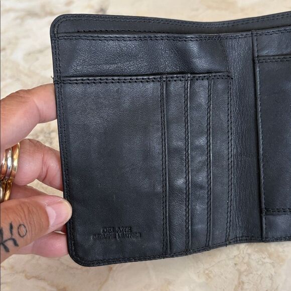 Delane Black Leather Tri-Fold Wallet Crossbody - Picture 9 of 14